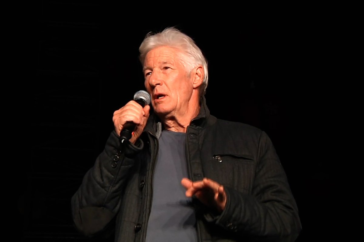 Mursijoje Kalėdų eglę įžiebė pats aktorius Richardas Gere’as