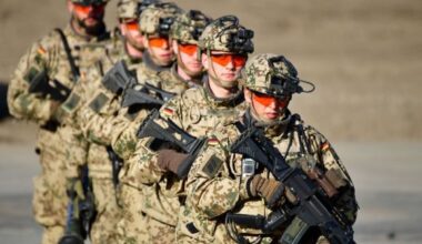 Karas Ukrainoje. „Politico“: Vokietija sukūrė slaptą planą, jei prasidėtų karas - Delfi