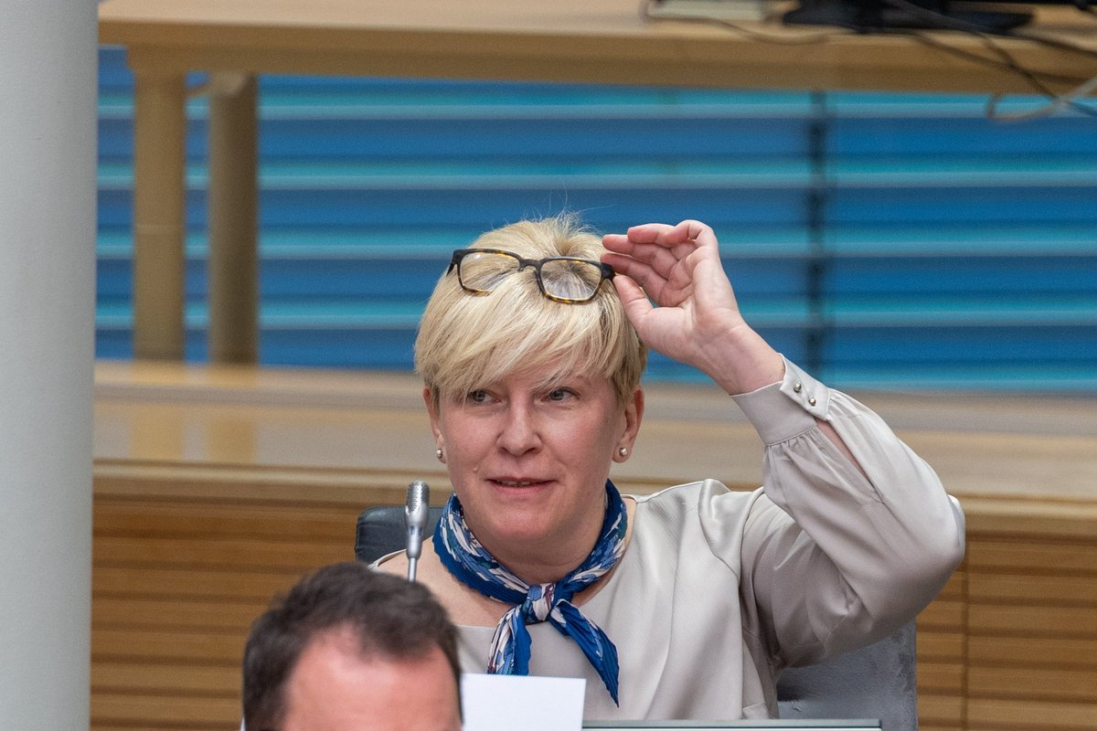 Po Ąžuolo žodžių – Šimonytės atsakas: dabar jau suprantu, kodėl buvo atleista Šakalienė