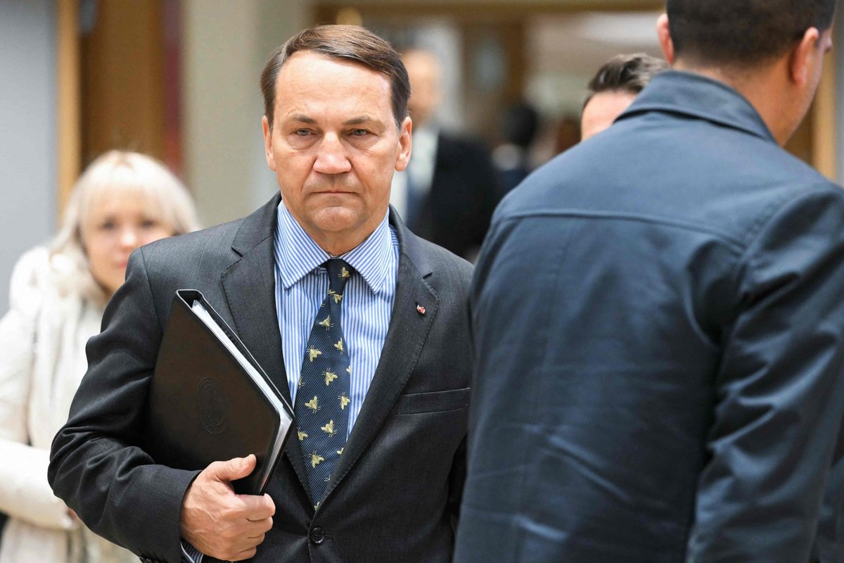 Zelenskiui – pastaba iš Lenkijos: karūna nenukristų