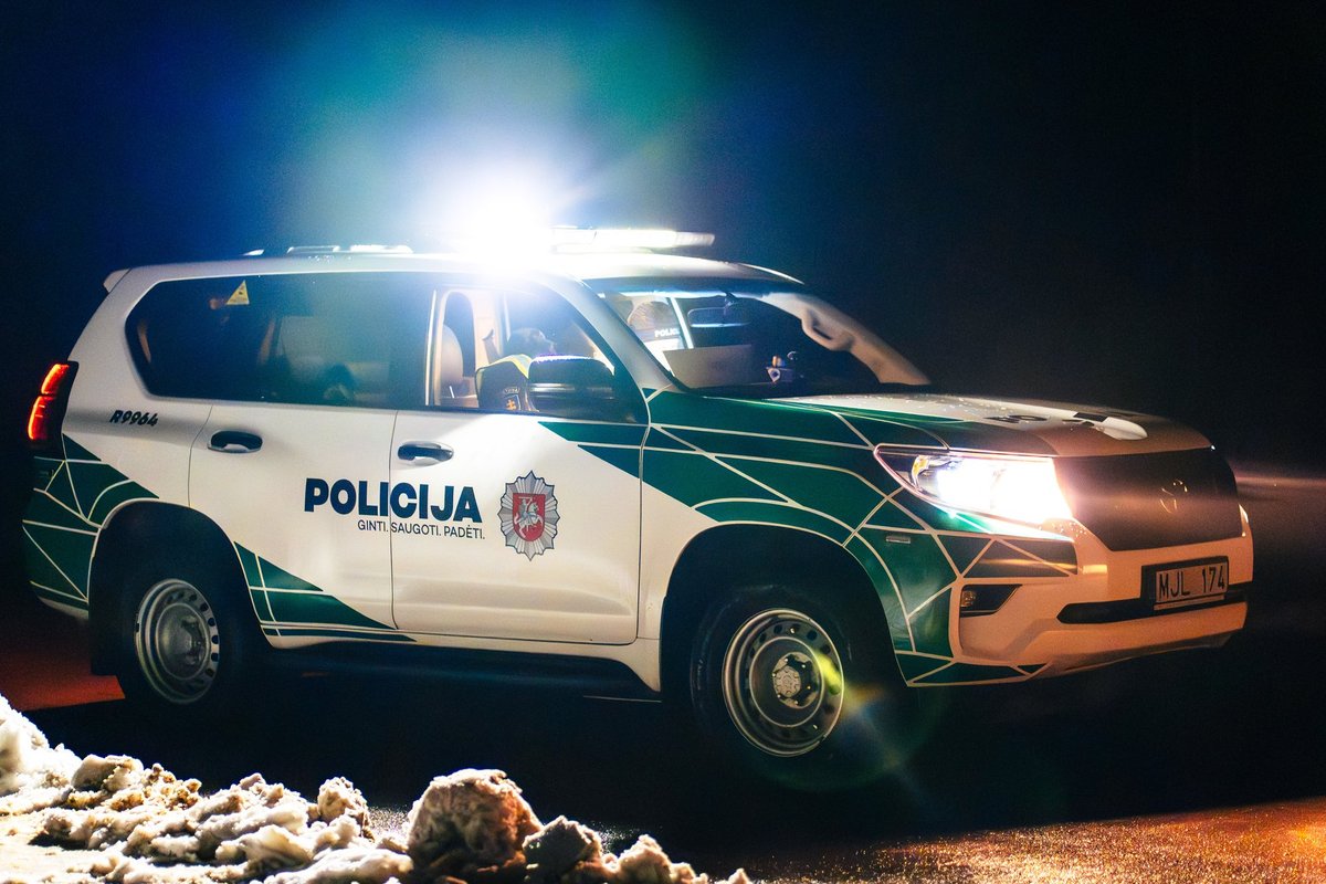 Pasienyje perimtas oro balionas ir sulaikyta kontrabanda