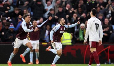 Įvarčiu paskutinę minutę „Aston Villa“ nutraukė ilgą „Arsenal“ seriją be nesėkmių