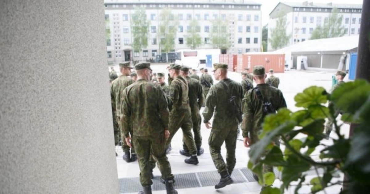 Karo padėties metu leistų šauktiniams išvykti iš Lietuvos: štai kokias permainas ruošia KAM