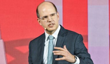 „NBA Europe“ žinią siuntęs FIBA bosas atsikirto kritikams ir Eurolygai: „Labai keista“