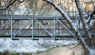 Orai.lt: vietomis ir toliau siautės stichinis vėjas, bus sniego