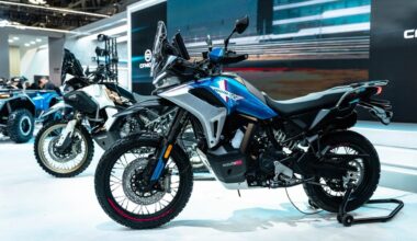 Motociklų pasaulyje elektrifikacija vandens nedrumsčia: parodoje pamatė, kas laukia ateityje