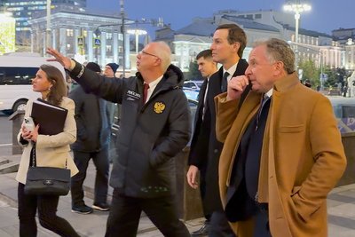 Jaredas Kushneris ir Steve'as Witkoffas kelias valandas vaikščiojo po Maskvą