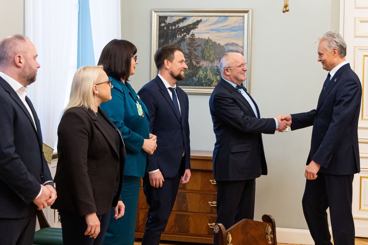 Susitikime su prezidentu trūko vieno politiko
