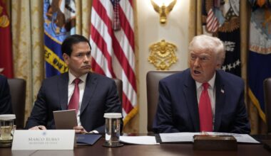 Karas Ukrainoje. Maskvoje tęsiantis deryboms dėl taikos plano – žinia iš Trumpo - Delfi