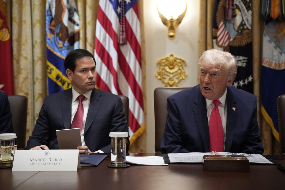 Karas Ukrainoje. Maskvoje tęsiantis deryboms dėl taikos plano – žinia iš Trumpo - Delfi