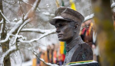 Teismas: Vanago paminklą niekinę vyrai padėjo Rusijai veikti prieš Lietuvą