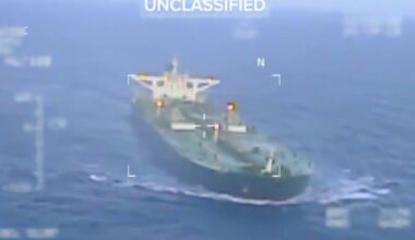 Žiniasklaida: JAV netoli Venesuelos krantų persekioja dar vieną naftos tanklaivį