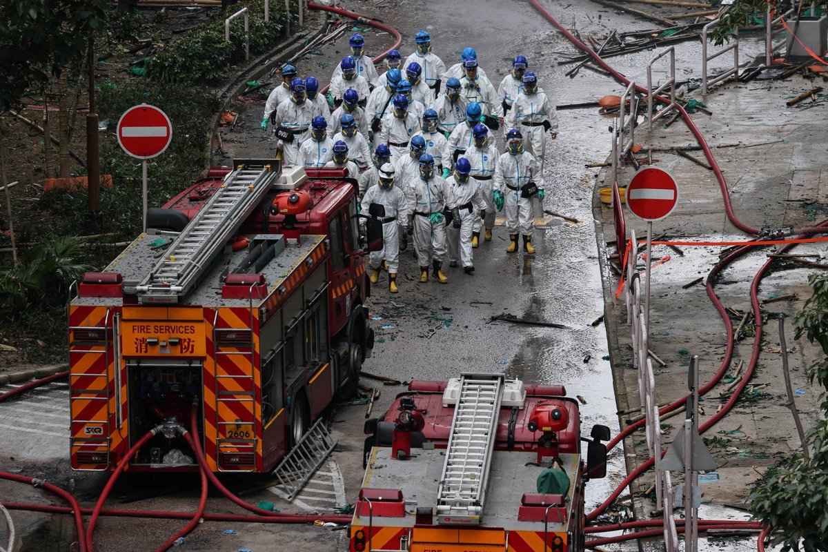 Honkonge po gaisro dėl žmogžudystės sulaikyta 13 asmenų