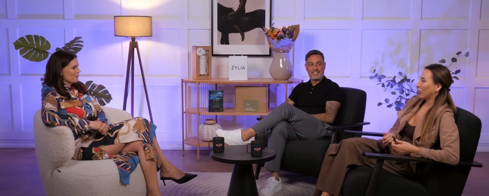 Monika Pstrenkova ir Rafaelis Ledesma (nuotr. YouTube)