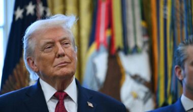 Trumpas išplėtė draudimą atvykti į šalį dar septynių šalių piliečiams