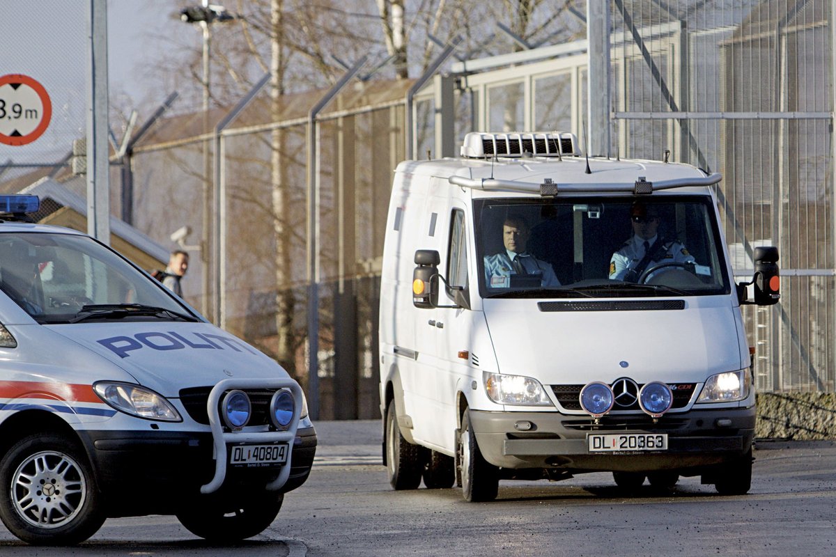 Po šūvio evakuotas prekybos centras Osle