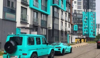 Nauja baltarusių „mada“ - automobilio spalva dera prie fasado