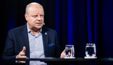 Skvernelis: už prarastus vilkikus galėtų būti atlyginta panaudojant įšaldytą Baltarusijos turtą