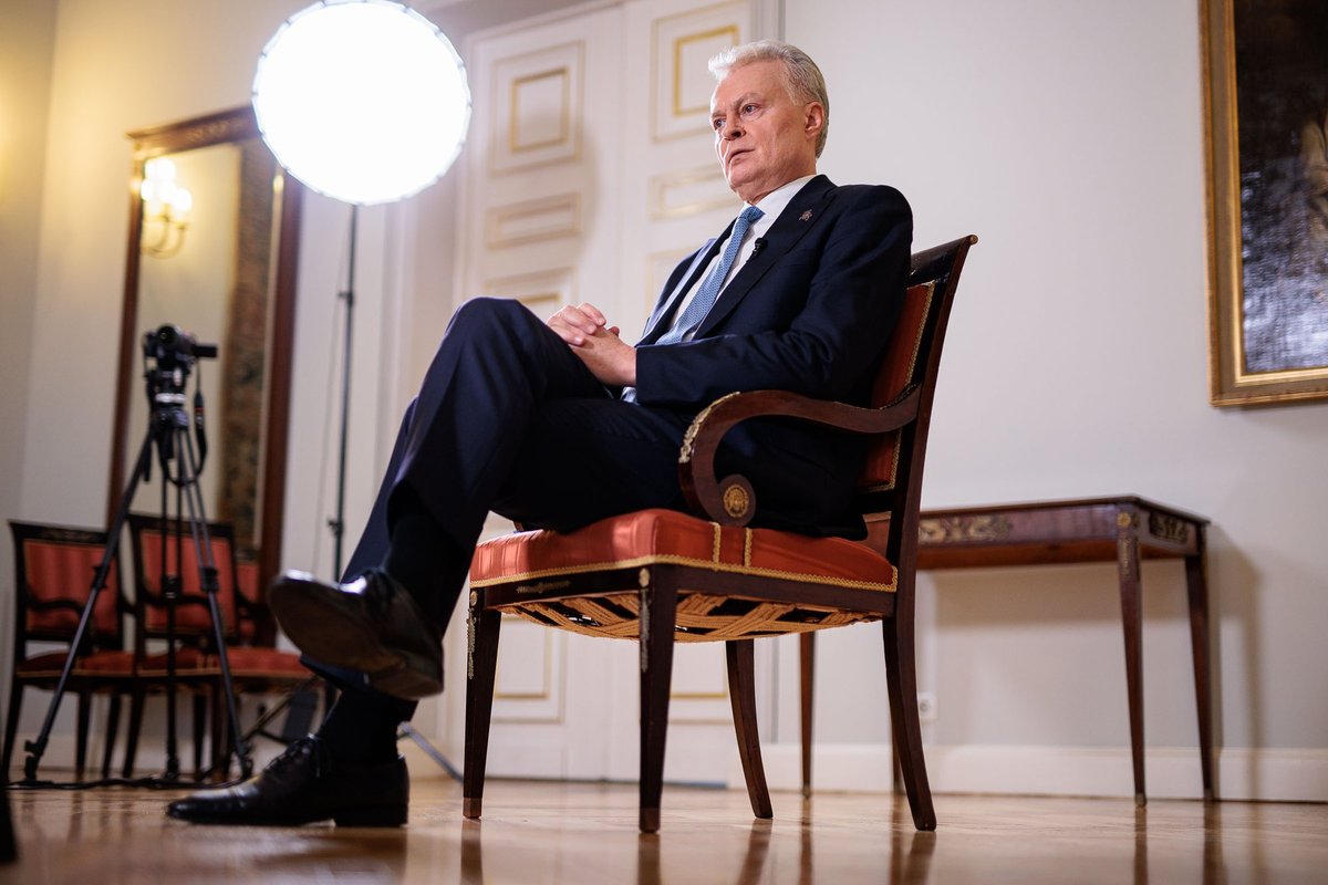 Nausėda: balionų atvejai pradeda kartotis ir Latvijoje