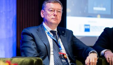 Vidmantas Janulevičius. Ekonomika rytiniame flange: paskutiniai lengvi metai prieš rimtą testą