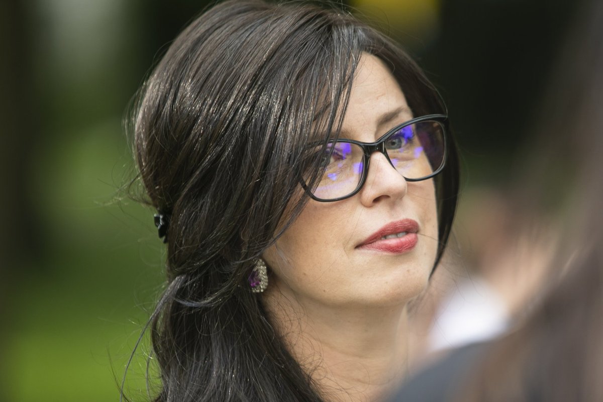 Istorinis momentas Agne Petravičienei – pirmąkart parodė savo vyrą