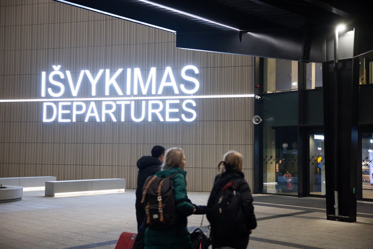 Dėl hibridinės atakos Lietuvos oro uostai patyrė 200 tūkst. eurų nuostolių
