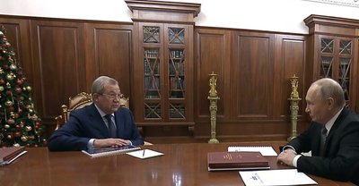 Eilinį Kremliaus melą išdavė Putino kalėdinė eglutė