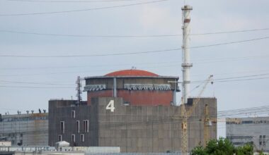 JAV siūlo Zaporižios elektrinę padalinti 3 šalims, sureagavo ir Zelenskis: „Neteisinga“