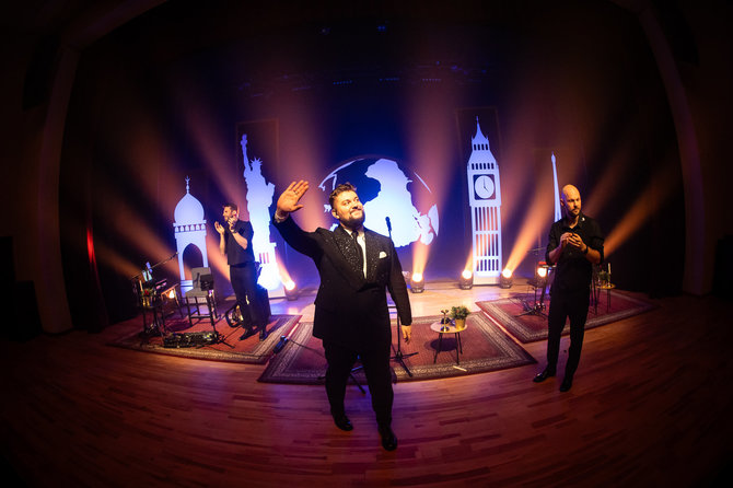 Martyno Vitėno nuotr./Dainoto Varno turo pradžia