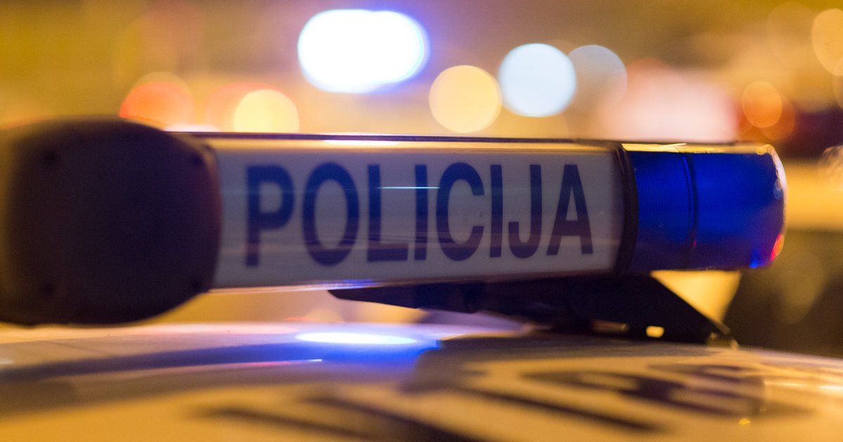 Namų kieme – smūgiai sūnui, o vaizdas siaubingas: „Tik paklausiau“