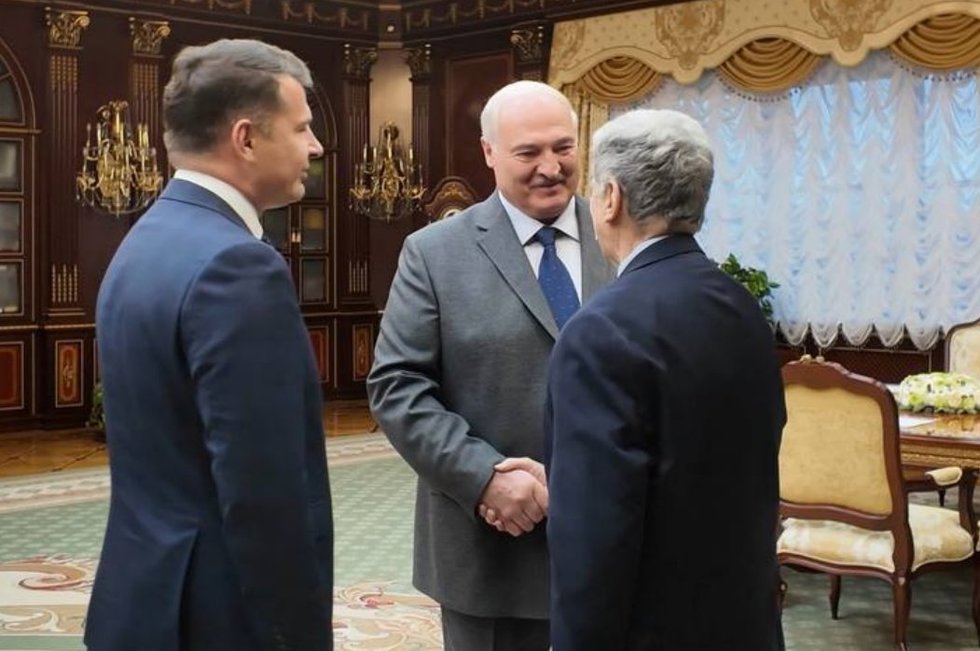 Derybos Minske: JAV pasiuntinys atvyko pas Lukašenką (nuotr. Telegram)