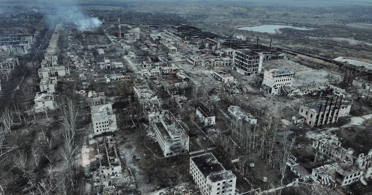 „The Telegraph“: Ukraina svarsto galimybę išvesti karius iš Donbaso, bet su viena sąlyga