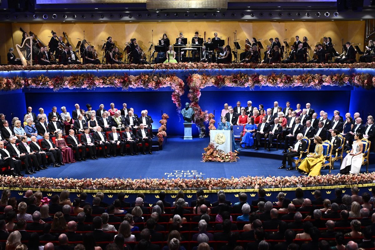 Stokholme įteikti Nobelio premijų medaliai ir diplomai