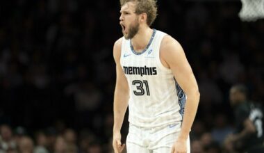 Buvęs žalgirietis fiksavo rekordą ir svariai prisidėjo prie „Grizzlies“ pergalės