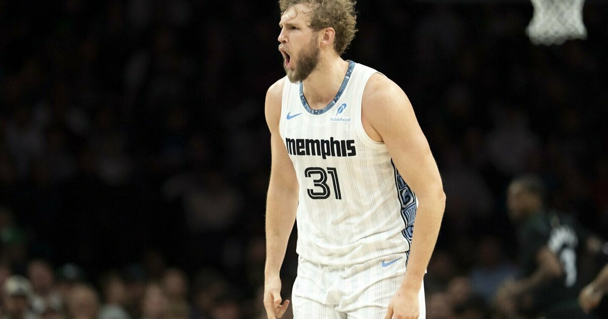 Buvęs žalgirietis fiksavo rekordą ir svariai prisidėjo prie „Grizzlies“ pergalės