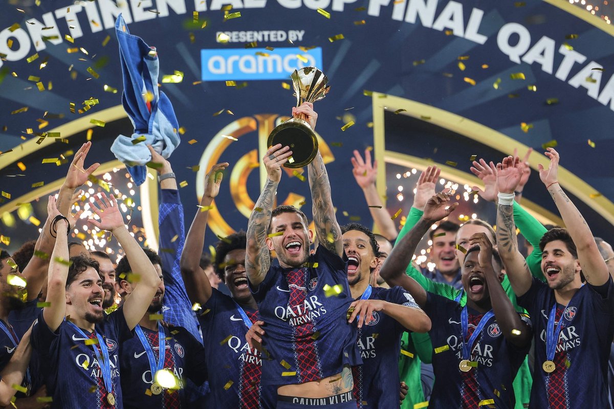 Paryžiaus „Saint-Germain“ klubas džiaugėsi istoriniu Tarpkontinentinės taurės triumfu - Delfi