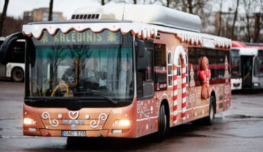 Vilniuje pradeda važinėti Kalėdinis autobusas