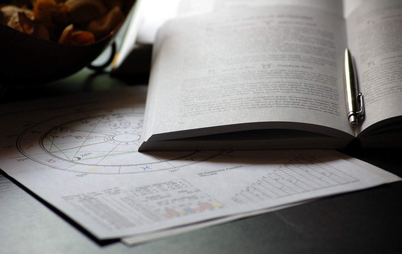 Šeštadienio horoskopas (gruodžio 27 d.): vienam Zodiako ženklui tylos ir poilsio diena