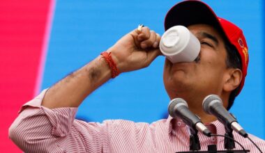 Jungtinės Valstijos pasiūlė Maduro išvykti į Rusiją