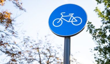 Automobilis partrenkė dviratininką Elektrėnuose – vyras atsidūrė ligoninėje