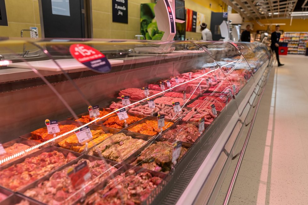 Mėsa parduotuvėje (bendrovės nuotr.)