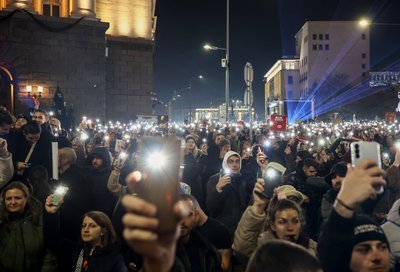 Bulgarijoje – didžiuliai protestai: žmonės reikalauja vyriausybės atsistatydinimo