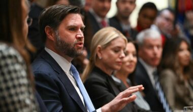 J. D. Vance'as apie karą Ukrainoje: o, varge