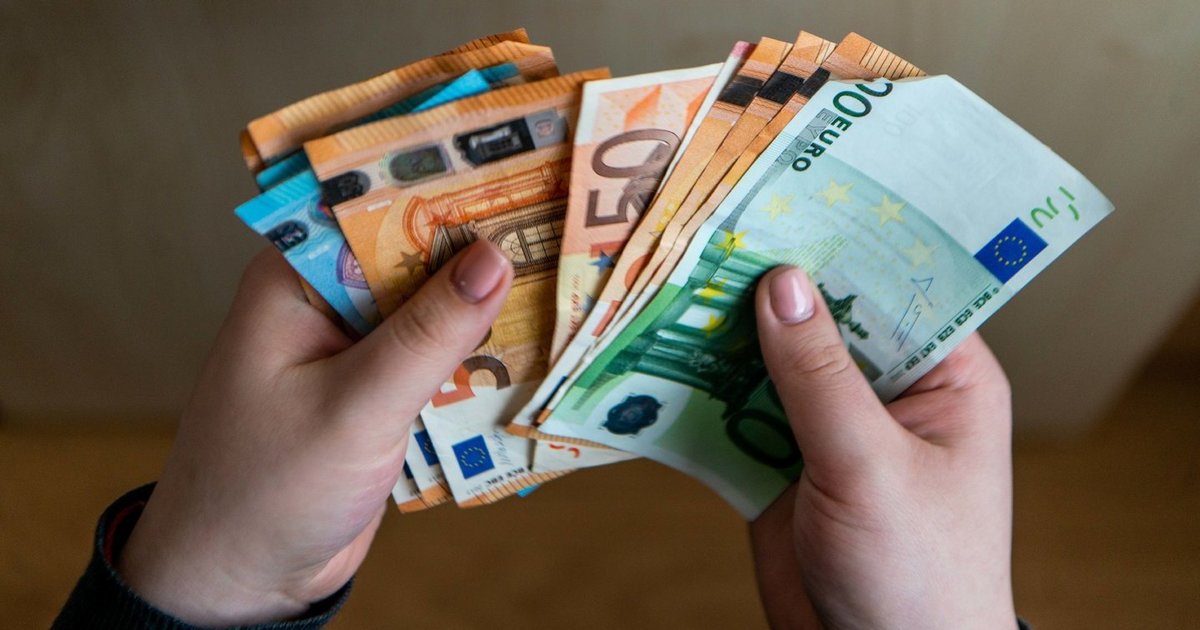 Minimalios algos didinimas Lietuvoje: kam daugiau pinigų, o kam – nedarbas ir išaugusios kainos