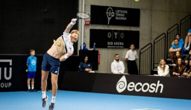 Vilniaus teniso derbyje – Edo Butvilo triumfas prieš Vilių Gaubą