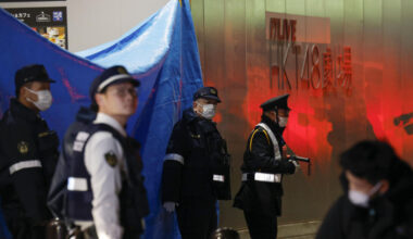 Pareigūnas: Japonijoje per išpuolį panaudojant peilį ir purškiamą skystį sužeista 14 žmonių