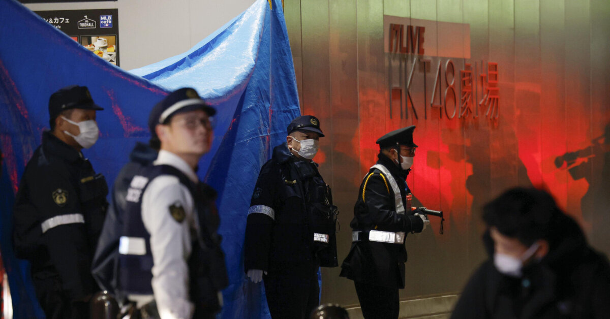 Pareigūnas: Japonijoje per išpuolį panaudojant peilį ir purškiamą skystį sužeista 14 žmonių