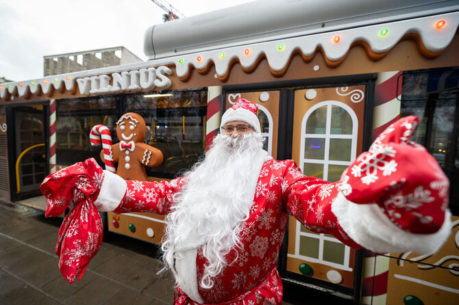 Bendrovės nuotr./Kalėdinio autobuso vairuotojas Jurijus Zvonkovas