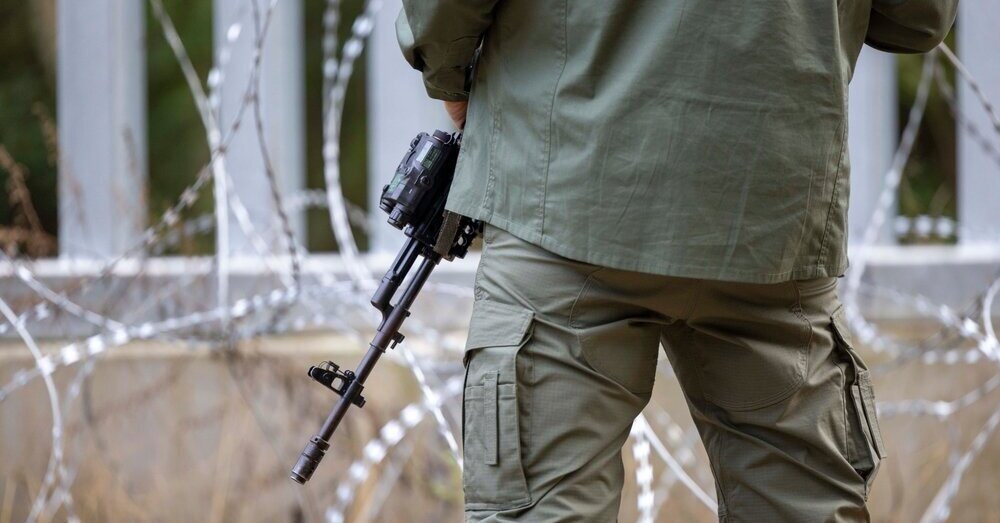 Lenkija statys 2 mlrd. eurų vertės dronų gynybos sistemą prie Baltarusijos sienos | Verslas