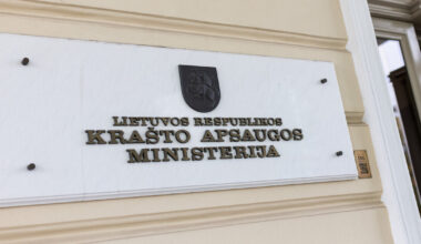 Lietuva imasi lengvinti finansines operacijas, sąskaitų atidarymą gynybos pramonės įmonėms